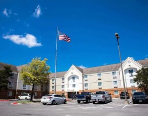 Parking area at Sonesta Simply Suites Austin South.