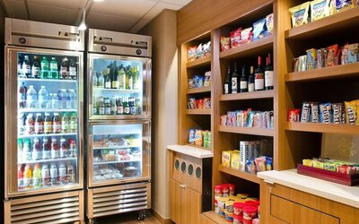 Convenience store at Sonesta Select Seattle Renton.