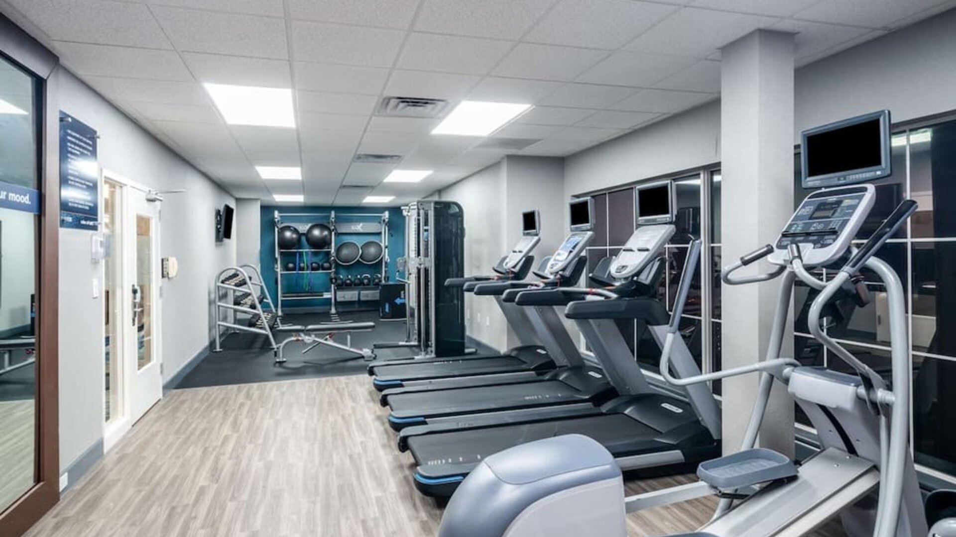 Fitness center at Hampton Inn & Suites Amelia Island-Historic Harbor Front.
