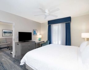 Day use room with living area at Hampton Inn & Suites Amelia Island-Historic Harbor Front.