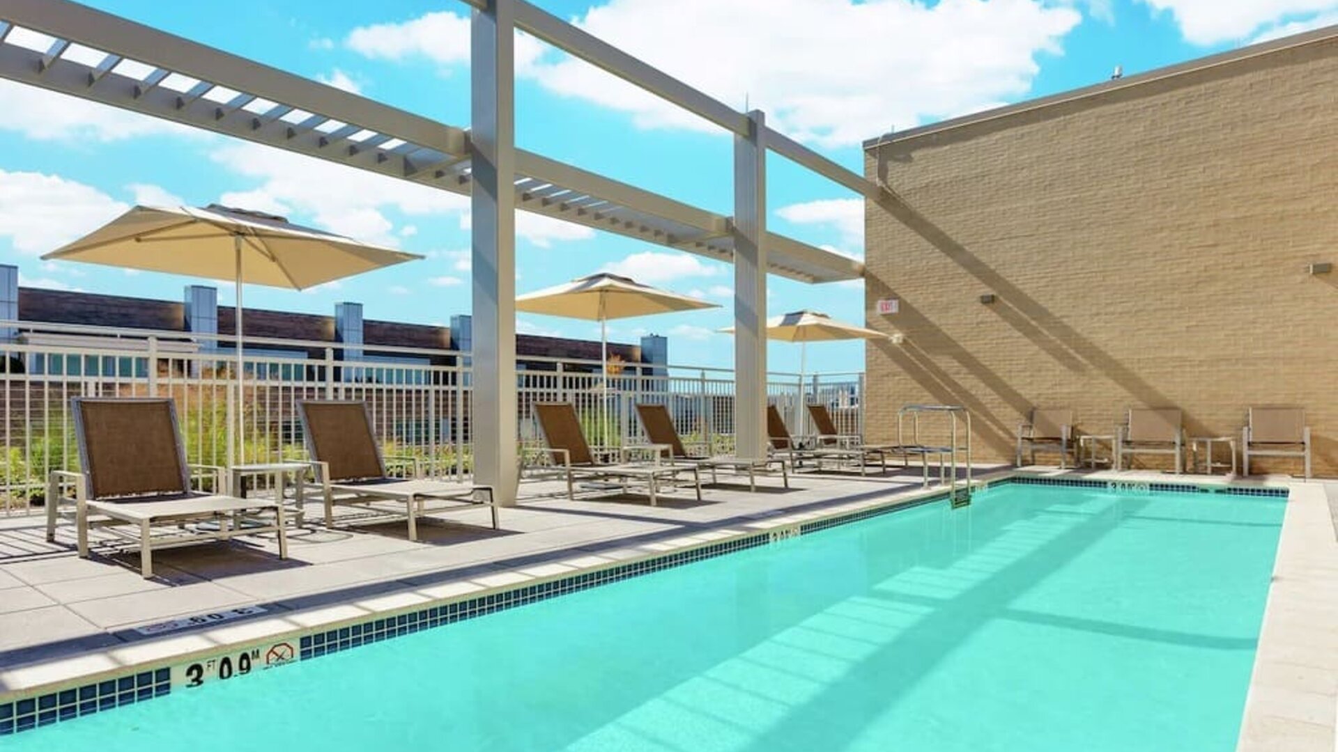 Relaxing outdoor pool at Hilton Garden Inn Washington DC/Georgetown Area.