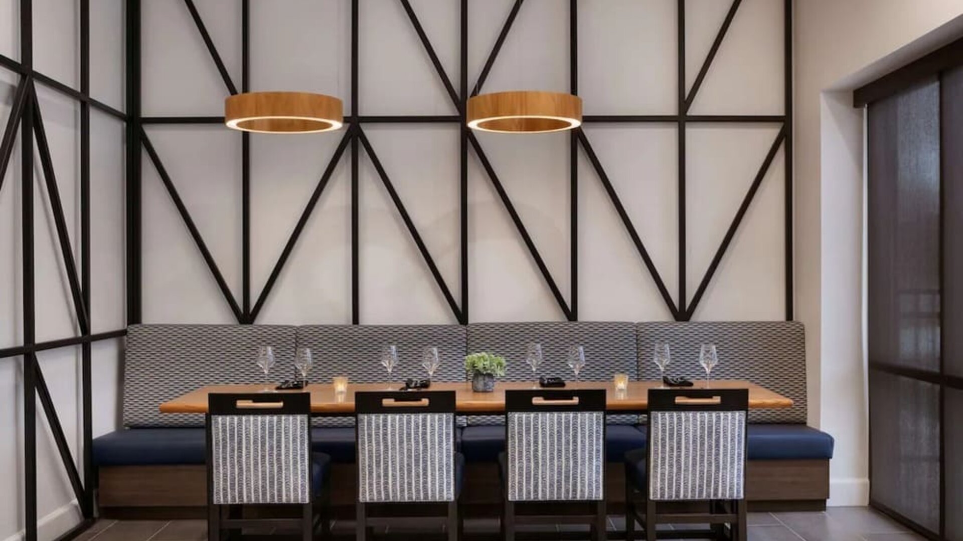 Dining area perfect for coworking at DoubleTree By Hilton Canton Downtown.