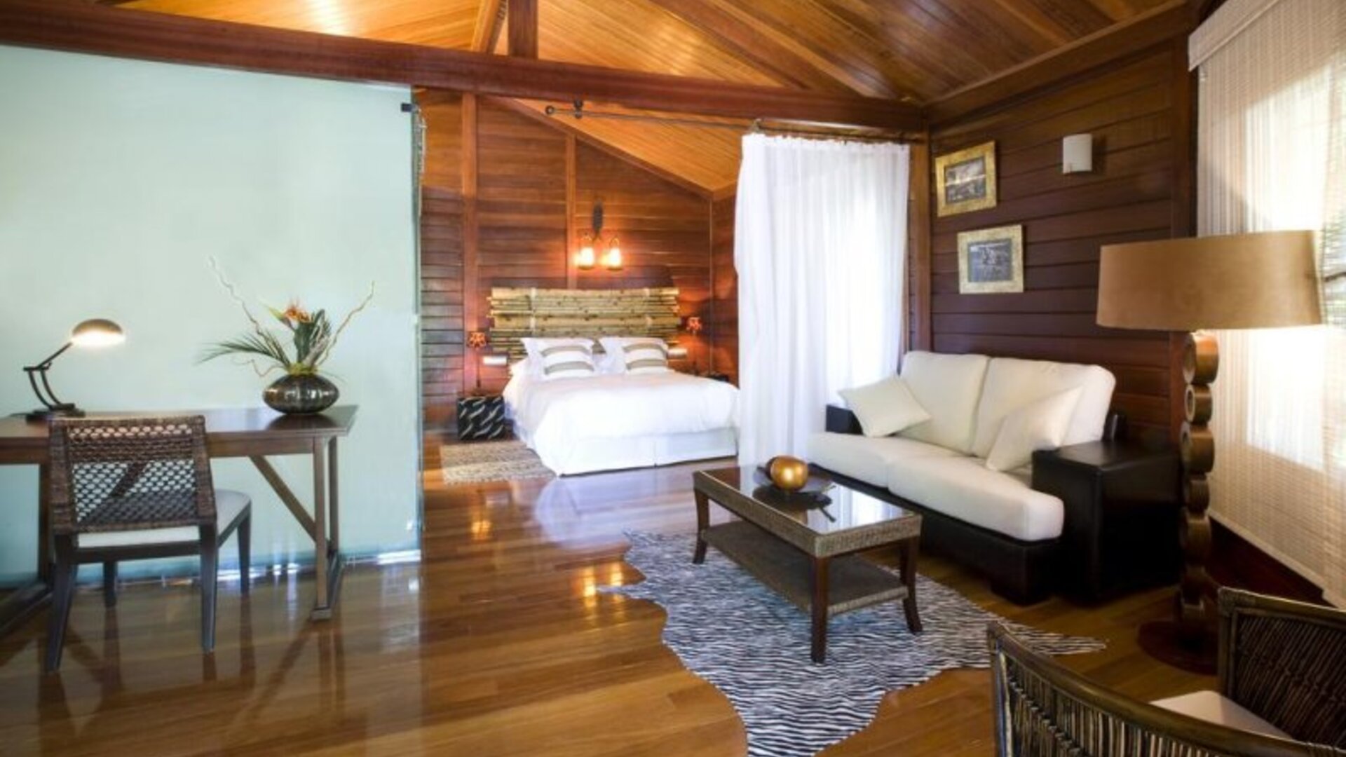 Hotel Complejo La Cigueña