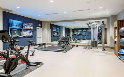 Fully equipped fitness center at Sonesta Columbus Downtown.