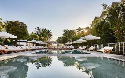Outdoor pool at Nautilus Sonesta Miami Beach.