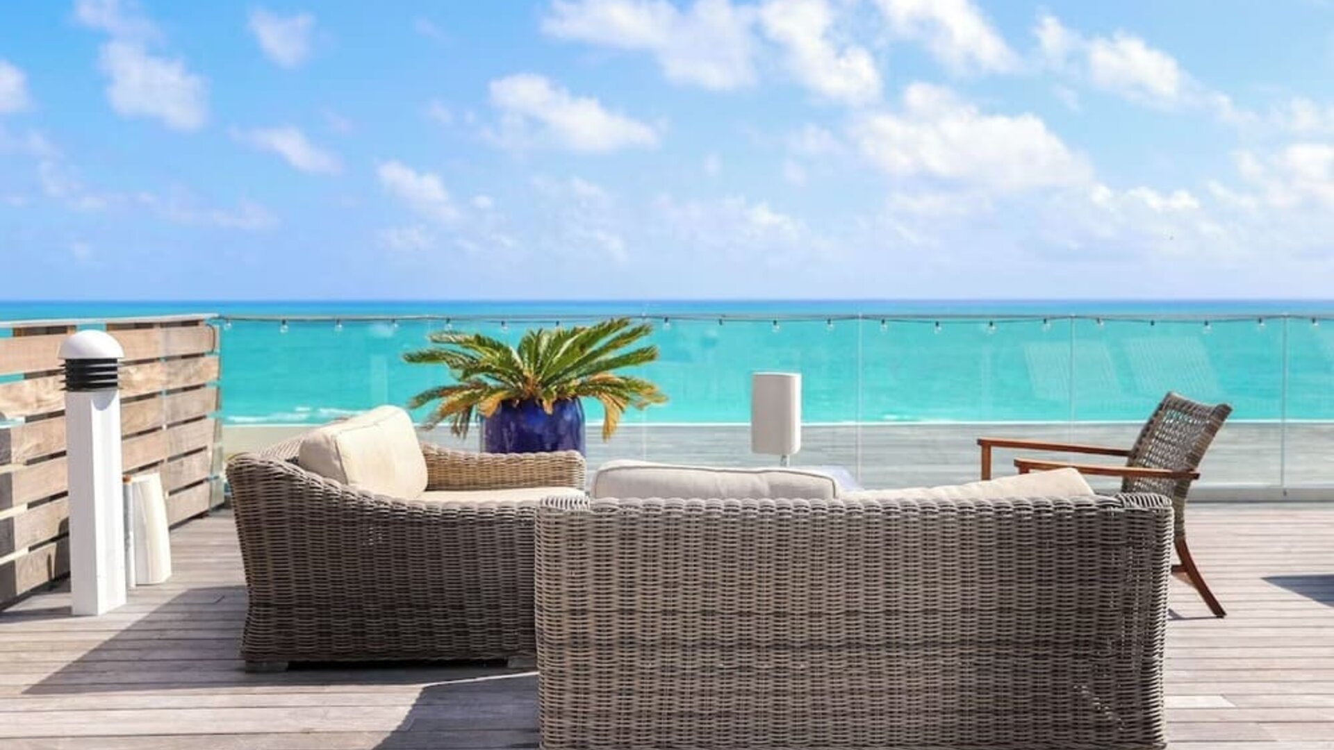 Lounge seating at Nautilus Sonesta Miami Beach.