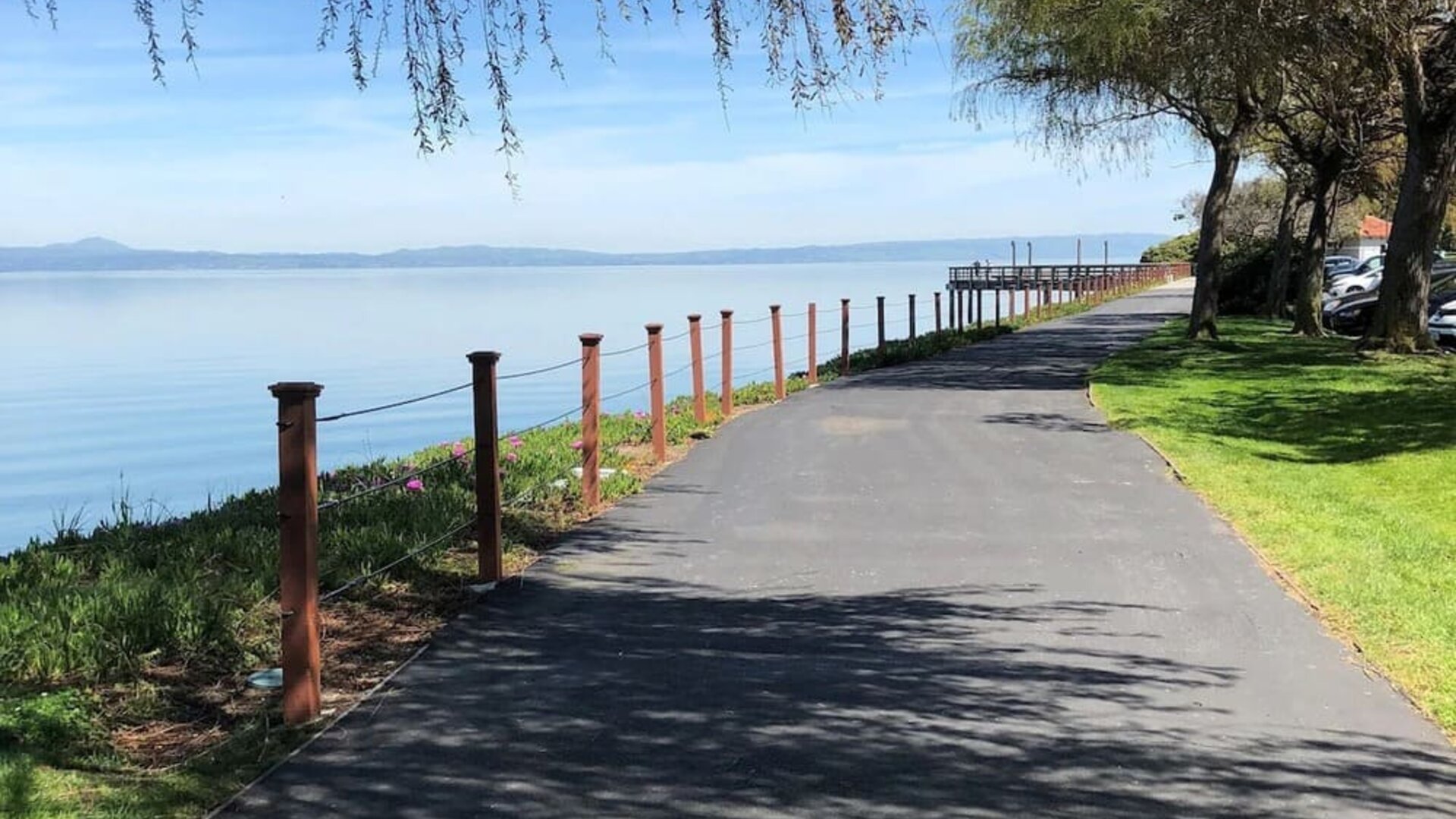Hiking/biking trail at Embassy Suites By Hilton San Francisco Airport Waterfront.