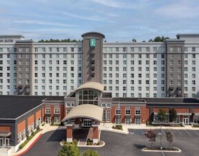 Parking area at Embassy Suites By Hilton Birmingham.
