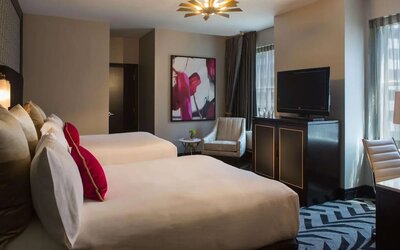 Day use twin room at The Allegro Royal Sonesta Hotel Chicago Loop.