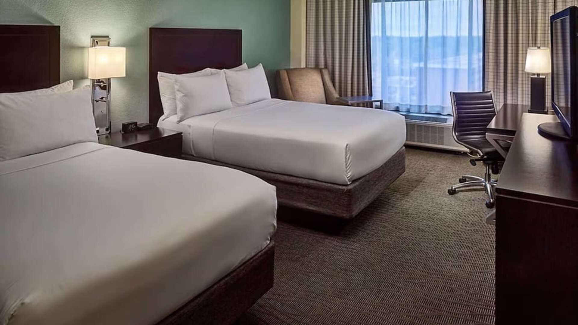 Day use twin room at Sonesta Atlanta Airport North.