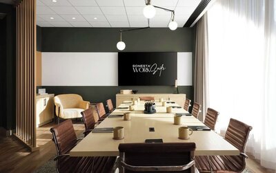 Professional meeting room at Sonesta Los Angeles Airport LAX.