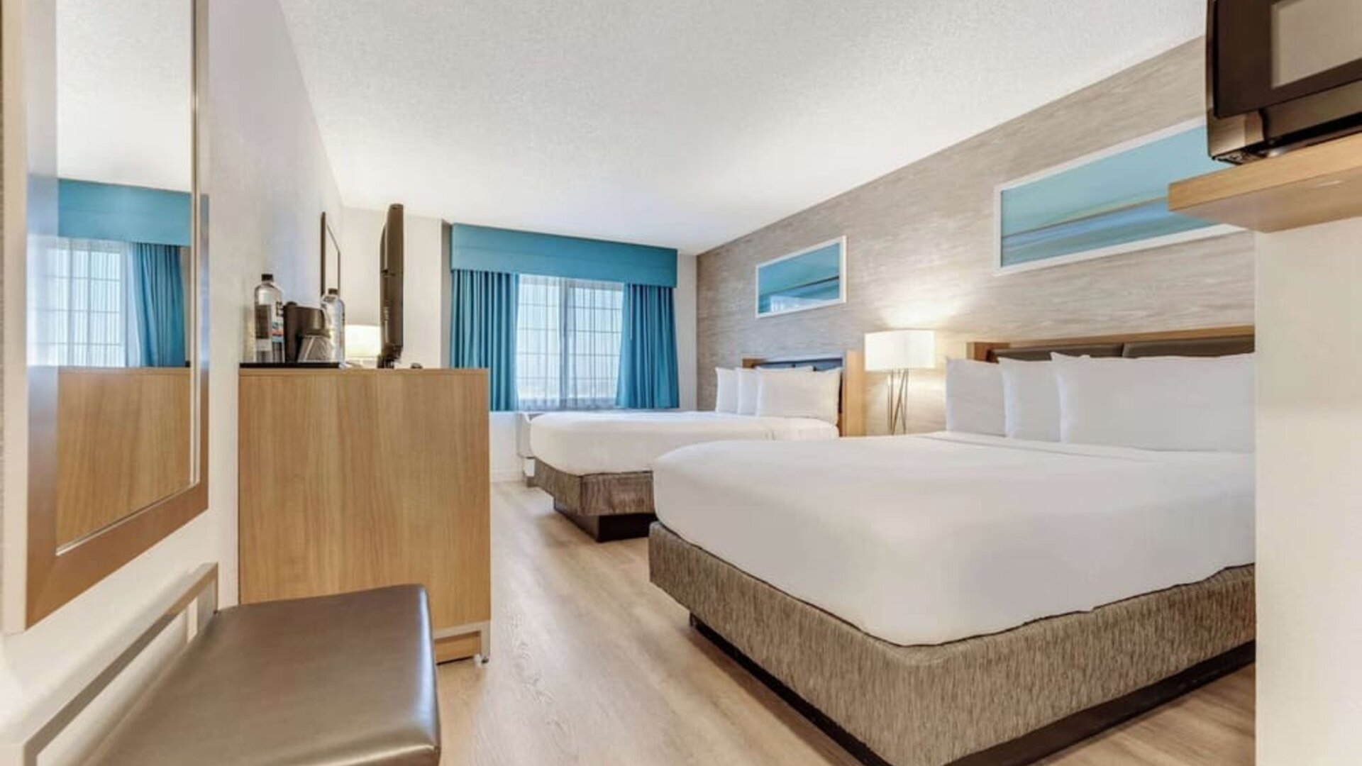 Day use twin room at Sonesta Anaheim Resort Area.
