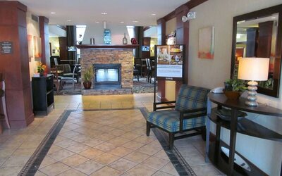 Lobby lounge at Sonesta ES Suites San Antonio Northwest - Medical Center.