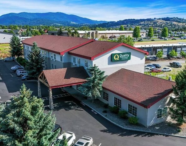 Hotel from above at Quality Inn & Suites Liberty Lake - Spokane Valley.