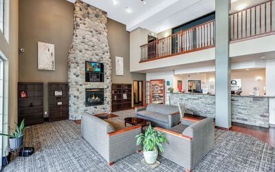 Hotel lobby at Quality Inn & Suites Liberty Lake - Spokane Valley.