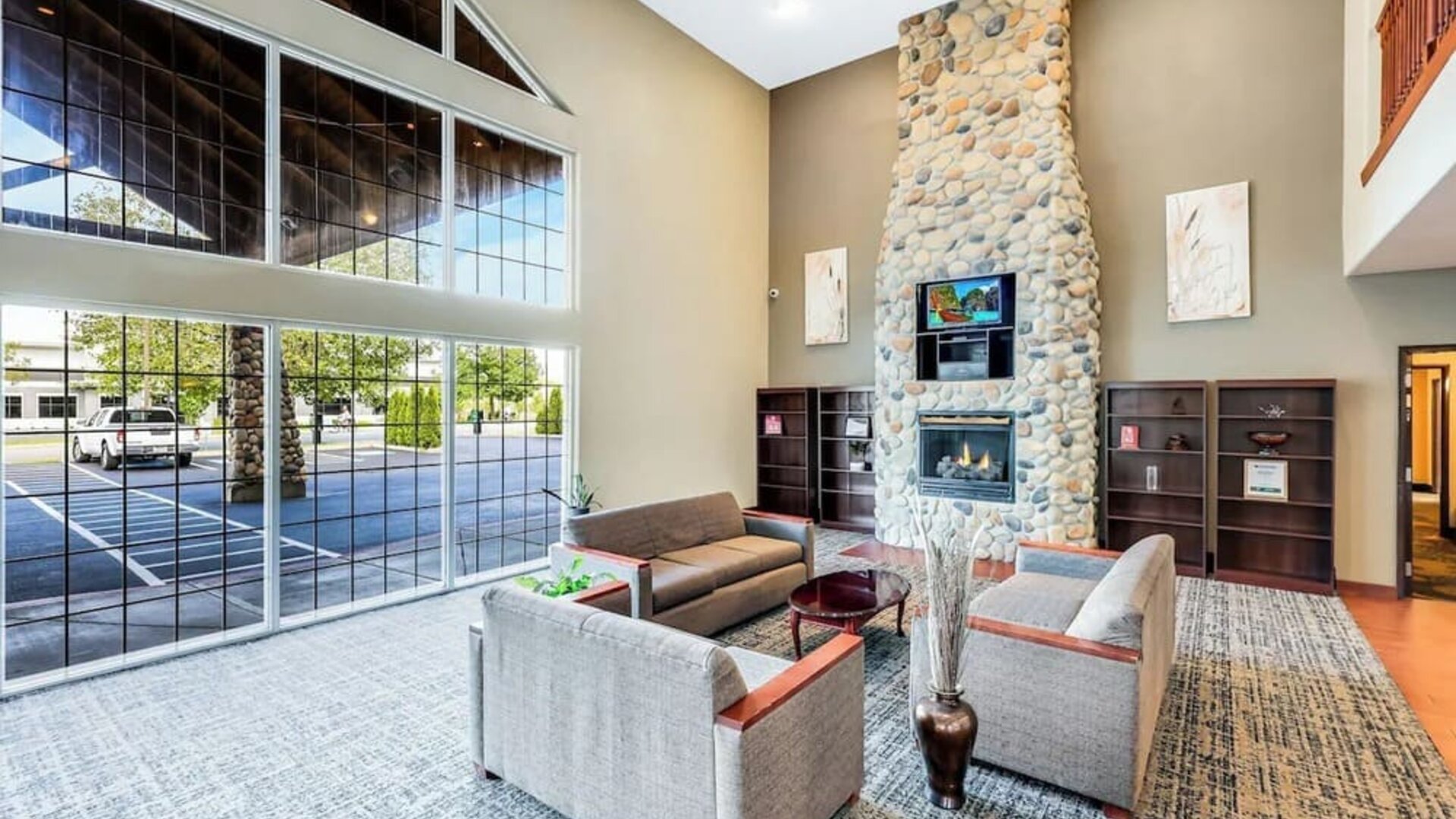 Coworking lounge at Quality Inn & Suites Liberty Lake - Spokane Valley.