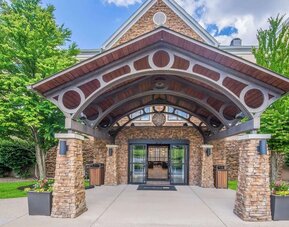 Entrance at Sonesta ES Suites Andover Boston.
