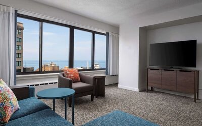 Day use suite's living room at Sonesta ES Suites Chicago Downtown Magnificent Mile - Medical.