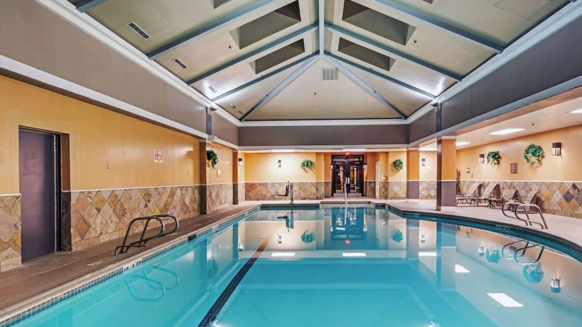 Relaxing indoor pool at DoubleTree By Hilton Tulsa-Downtown.
