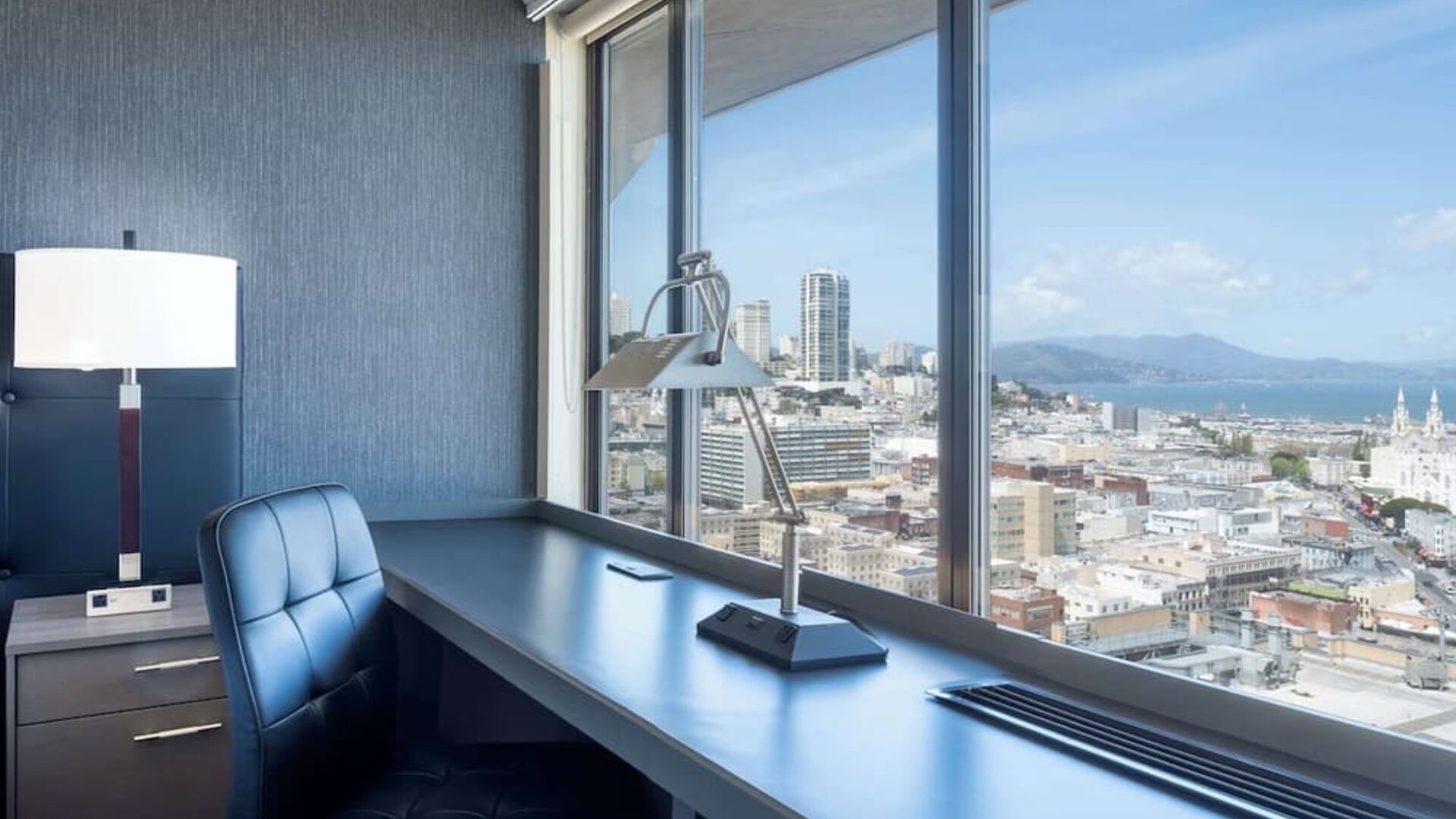 Work desk inside day use room with amazing view at Hilton San Francisco Financial District.
