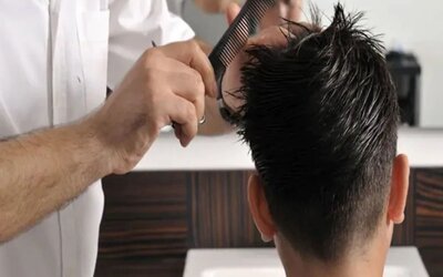 Salon available at New York Hilton Midtown.