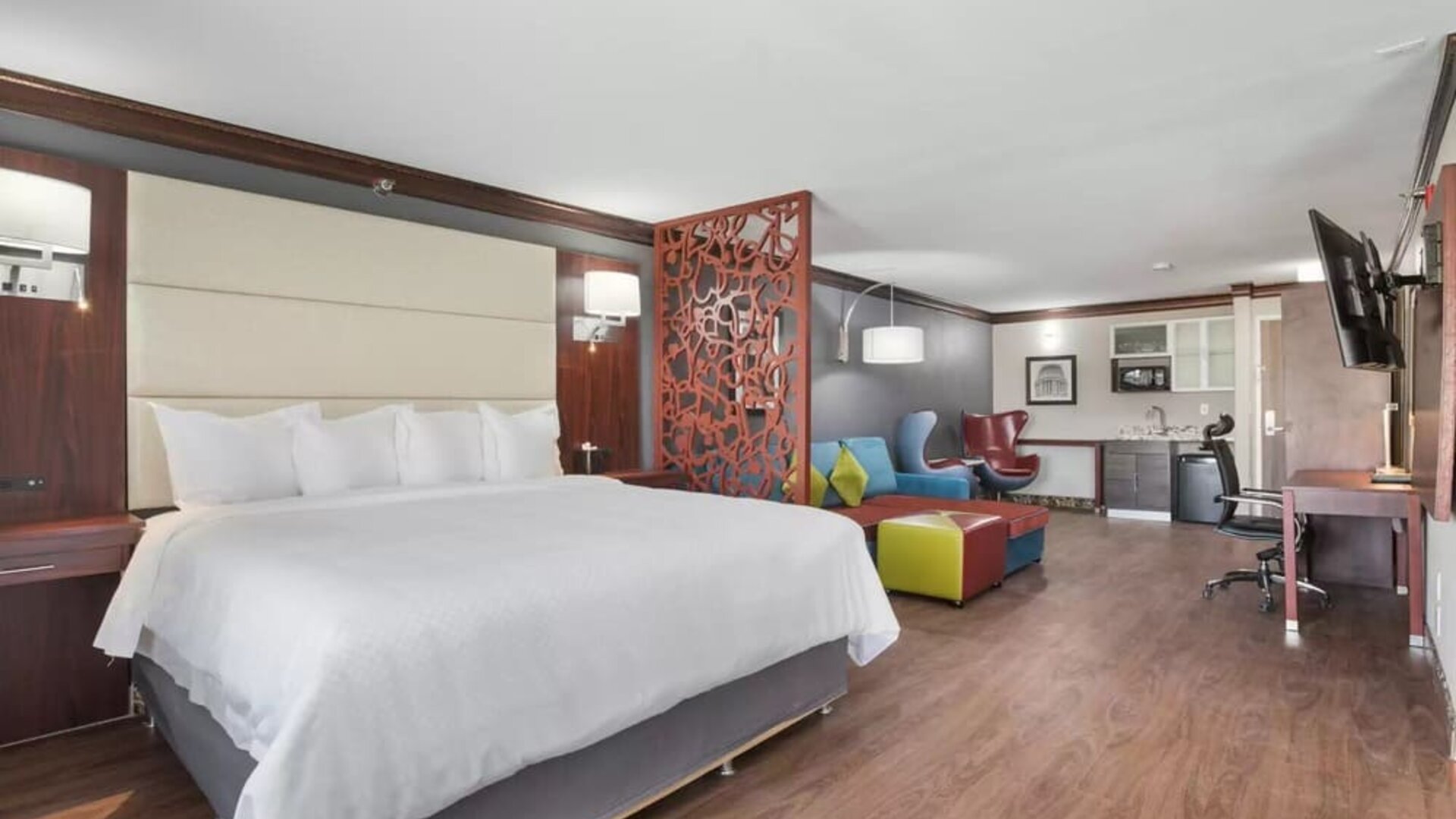 Day use room with living area at The Leo Collection, An Ascend Collection Hotel.