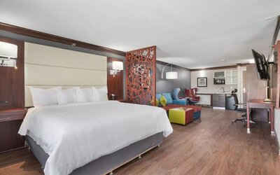 Day use room with living area at The Leo Collection, An Ascend Collection Hotel.