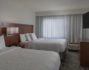 Day use twin room at Sonesta Select Chattanooga Hamilton Place.