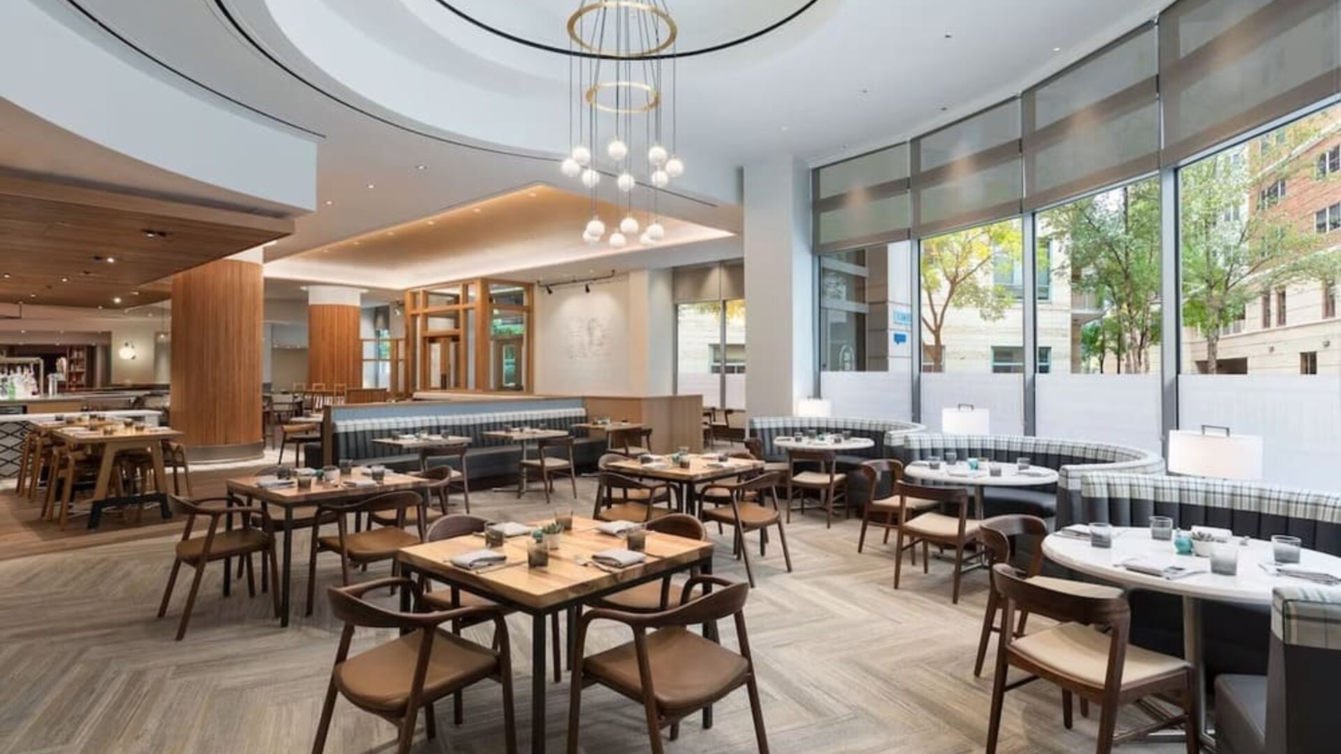 Dining area with natural light perfect for coworking at The Westin Arlington Gateway.