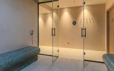 Showers and spa at Terradamari Resort & Spa Marina Di Modica.