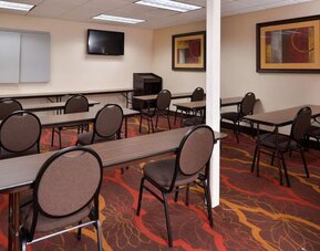 Professional meeting room at Hampton Inn Columbus-East.