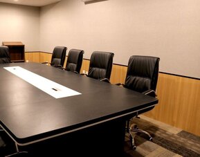 Meeting room at Liberty View Brooklyn Hotel.