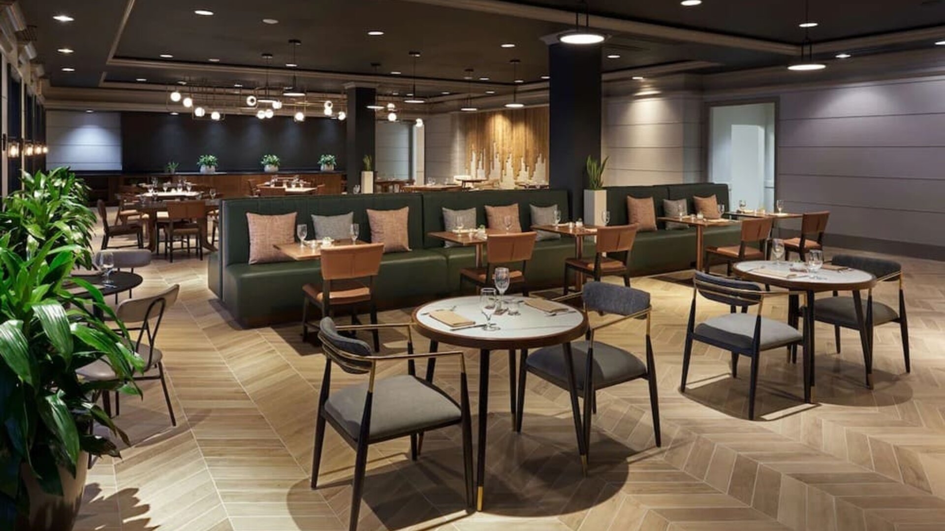 Dining area perfect for coworking at The Chifley Houston, Tapestry Collection By Hilton.