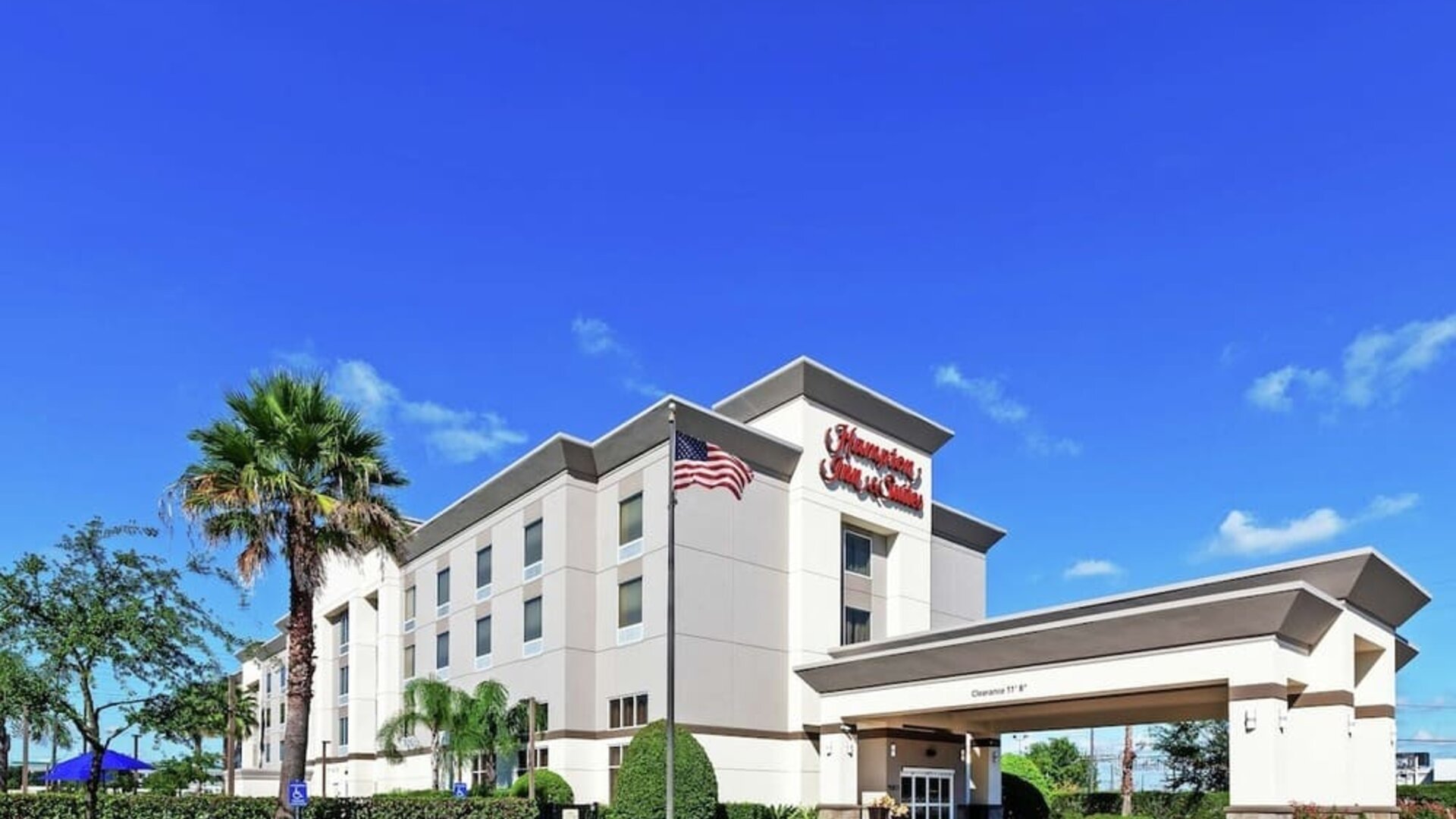 Hotel exterior at Hampton Inn & Suites Houston-Bush Intercontinental Aprt.