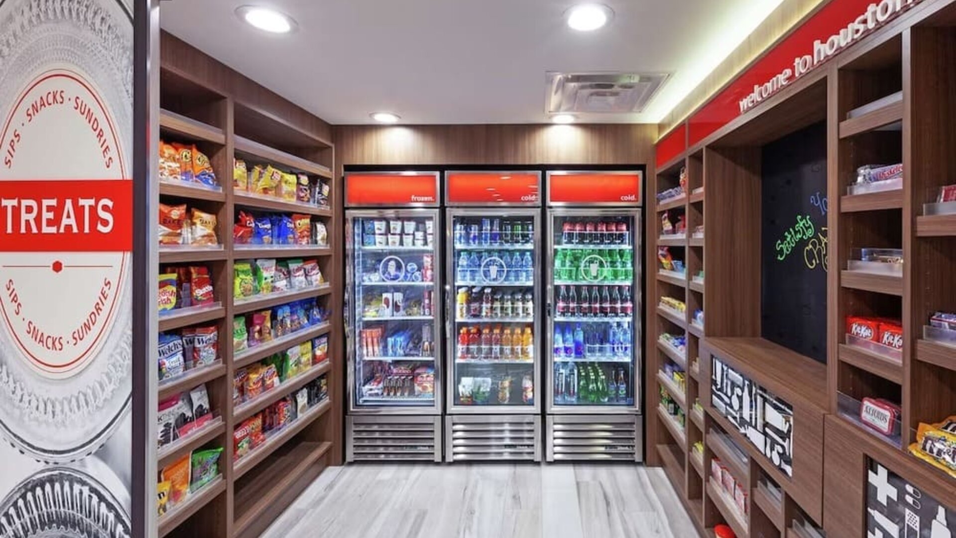 Snack bar at Hampton Inn & Suites Houston-Bush Intercontinental Aprt.