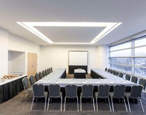 NH Mexico City Valle Dorado