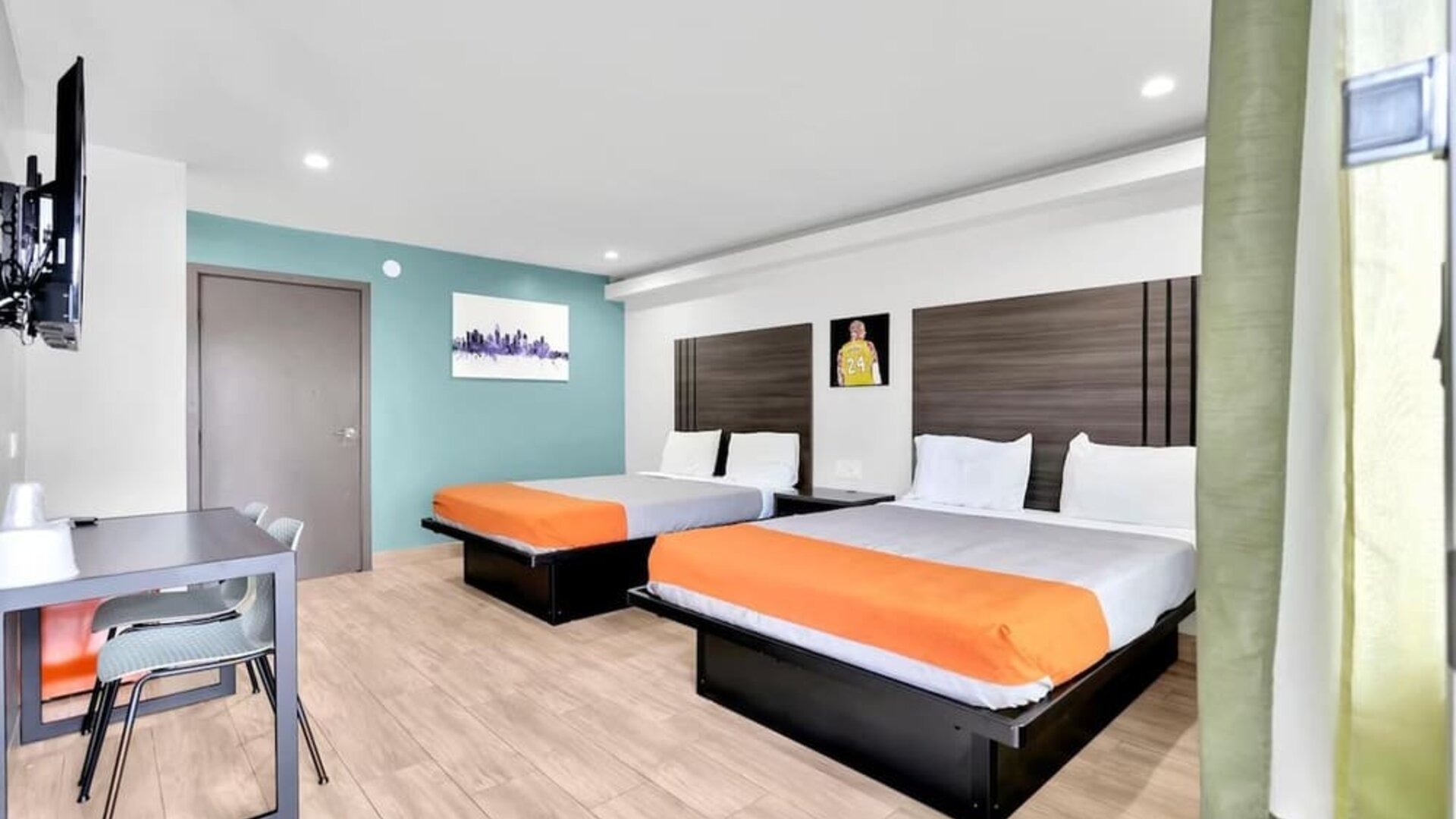 Day use room with TV at Exclusivo Inn & Suites. 