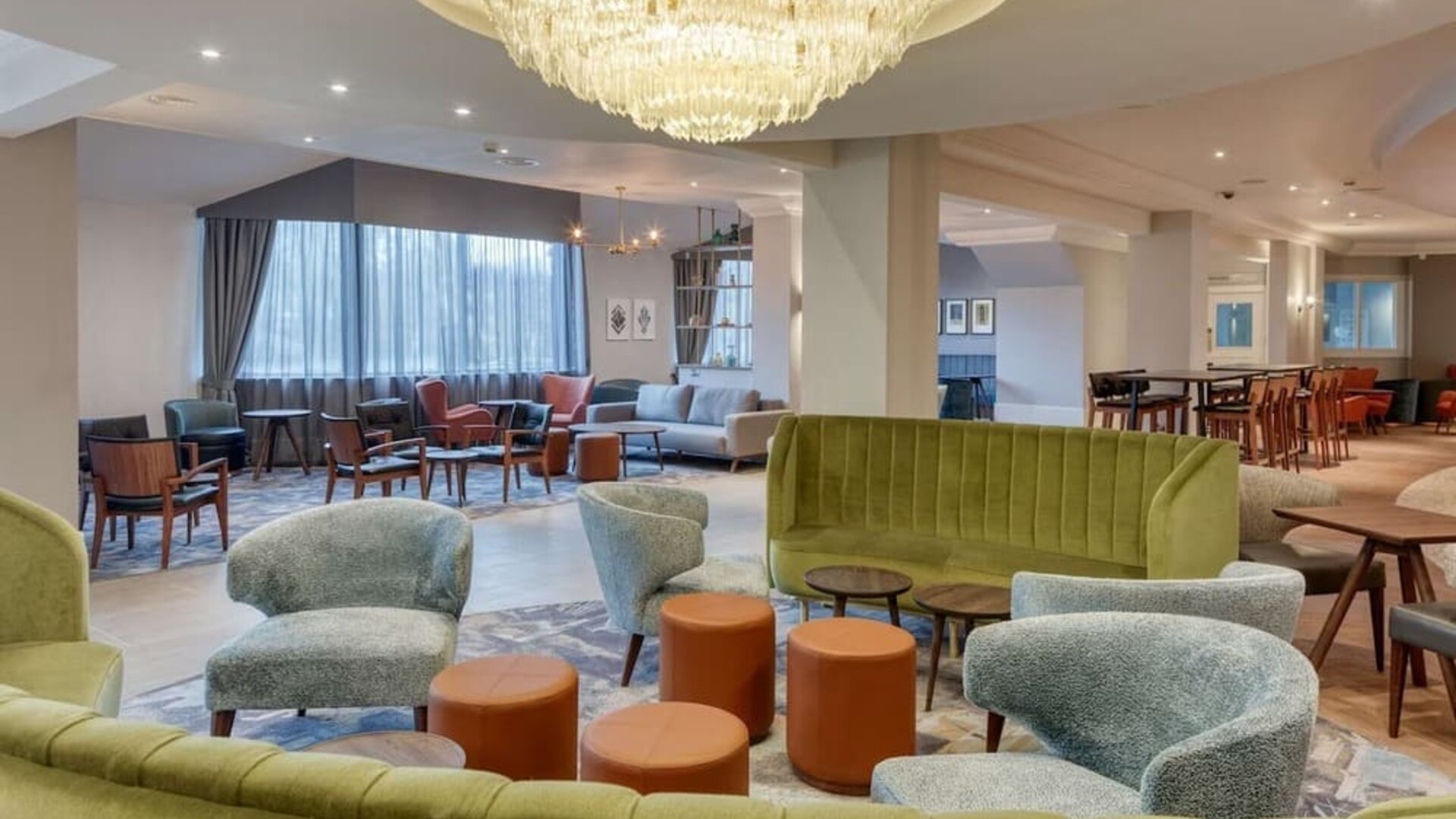 Lobby and lounge at DoubleTree By Hilton London Elstree.