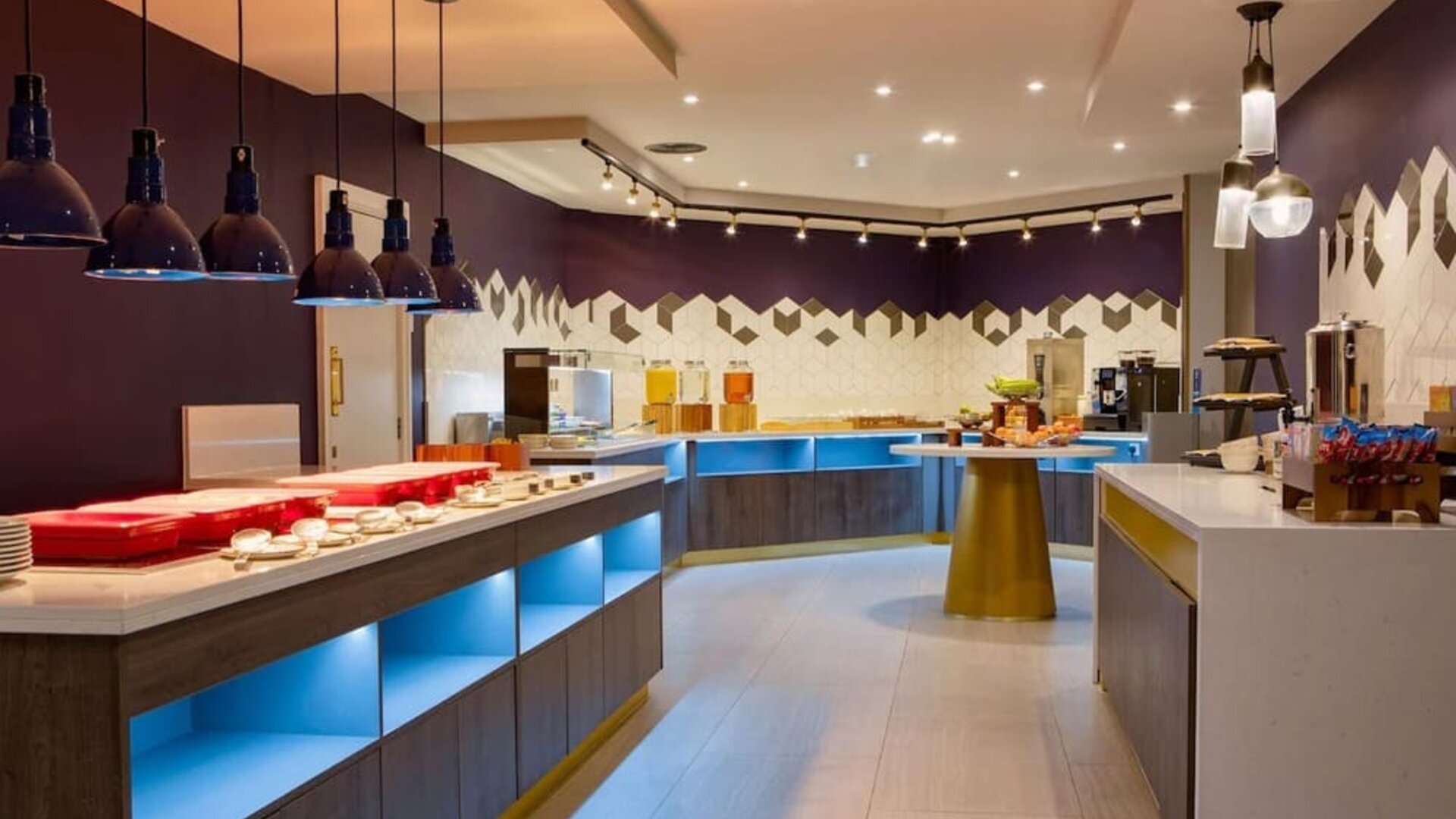 Dining available at DoubleTree By Hilton London Elstree.