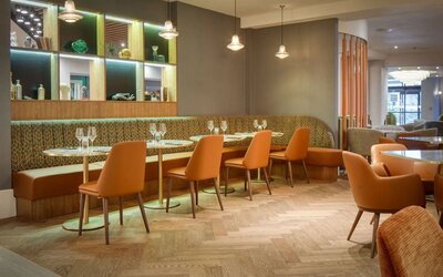 Dining room at DoubleTree By Hilton London Elstree.
