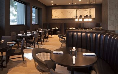 Dining area at Homewood Suites By Hilton Los Angeles International Airport.
