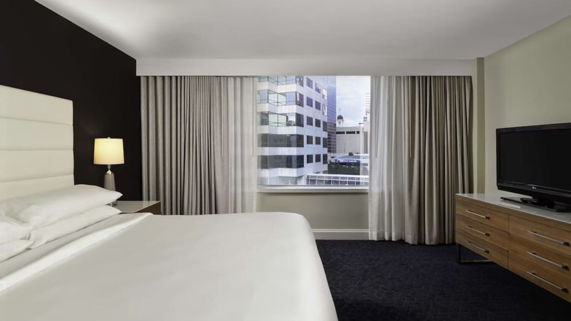 Day use king room at Hotel Tampa Riverwalk.