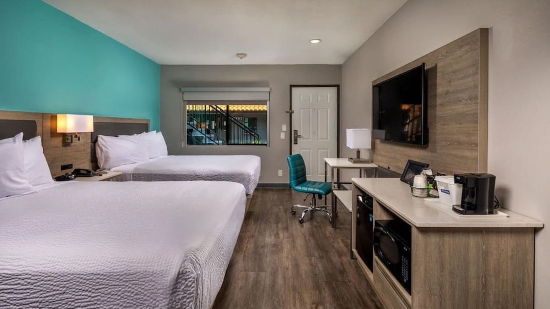 Day use twin room with work desk at Travelodge LAX By Wyndham.