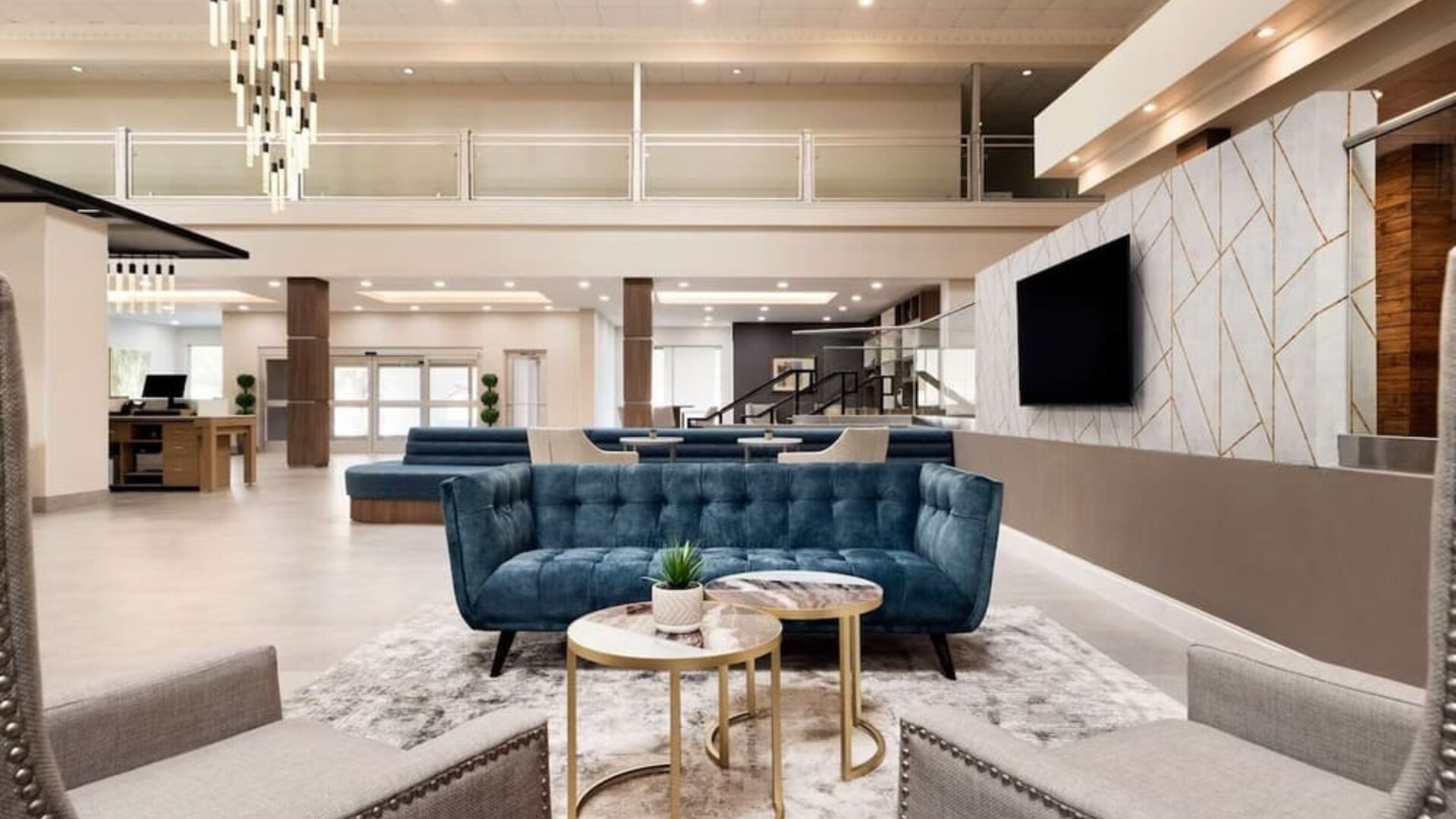 Lobby seating at DoubleTree By Hilton Fort Worth South.