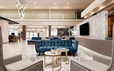 Lobby seating at DoubleTree By Hilton Fort Worth South.