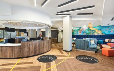 Reception area at Tru By Hilton Ft. Lauderdale Airport.