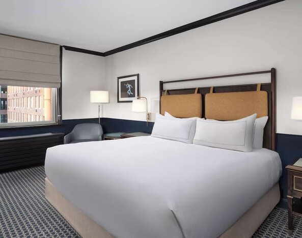 King bed at Hilton Orrington/Evanston.