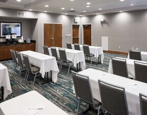 Professional meeting room at Hampton Inn Los Angeles-Orange County-Cypress.