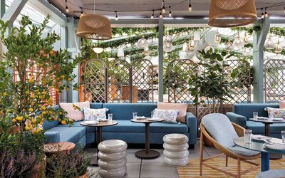 Dining area at Kimpton Theta New York - Times Square.