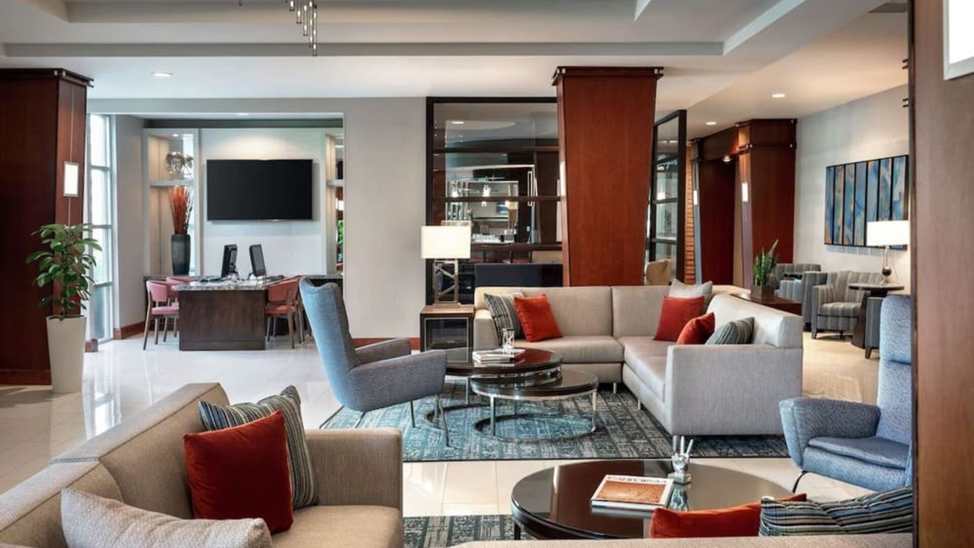 Lobby lounge and workspace at DoubleTree By Hilton San Francisco Airport North Bayfront.